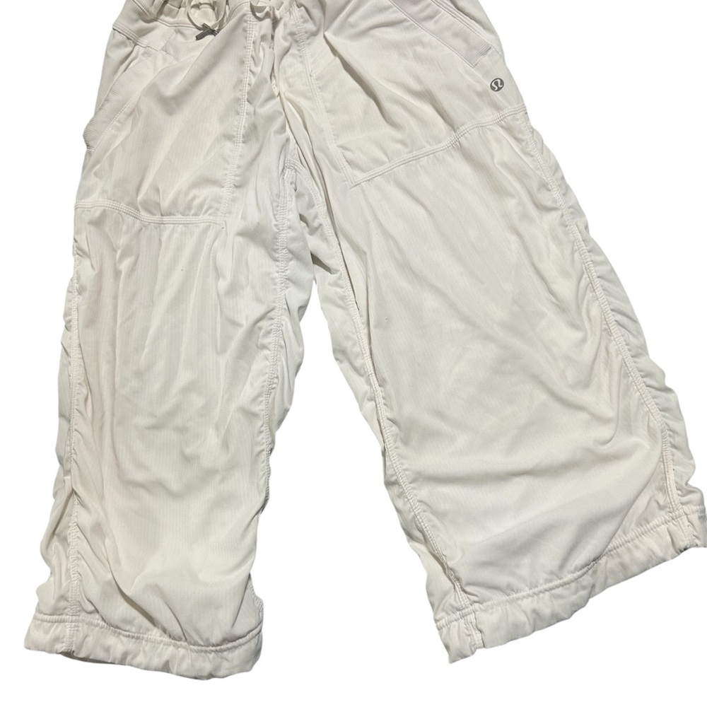 Lululemon Studio Crop Capri Pants Tan Women’s Size 14 – Drawstring Waist